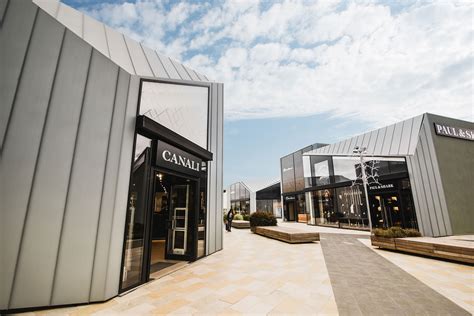 canali company store leccio outlet.